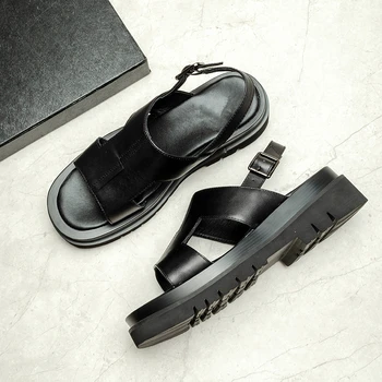 Прости сандали от естествена кожа с черен цвят за мъже на зряла възраст, когато годишният офис обувки с изрезки, бизнесмен